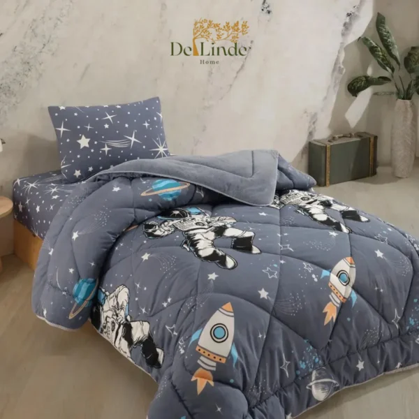 De Linde Home Kinderdekbed Zonder Overtrek - Inclusief Kussensloop - Astronautenprint - Teddy - Grijs